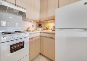 VI 206 OceanFront Studio w Ocean Views Pool