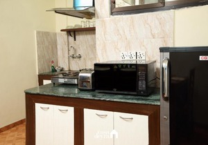 Vibrant 'Jhamel' 2BHK, Apartment by Casa Deyra