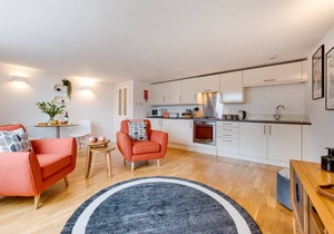 Victoria Apartment 3