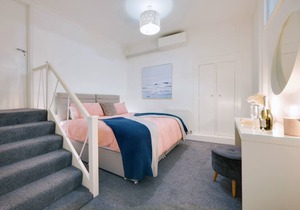 Victoria Apartment