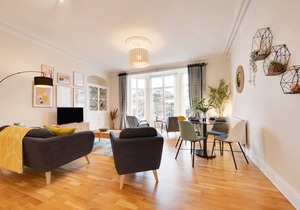 Victoria Apartment