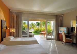 Victoria Beachcomber Resort & Spa