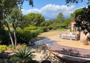 Villa 180 m2 vue Mer Piscine Climatisée Grand jardin 5000 m2 cloturé Calme