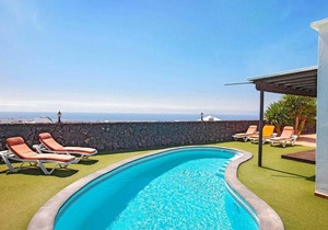 Villa ∙ 3 bedrooms ∙ 6 guests