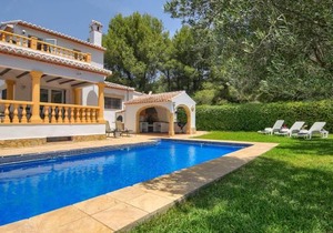 Villa ∙ 3 bedrooms ∙ 8 guests