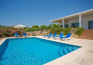 Villa ∙ 3 bedrooms ∙ 6 guests