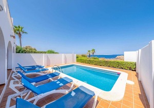 Villa ∙ 3 bedrooms ∙ 6 guests