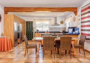 Villa ∙ 4 bedrooms ∙ 8 guests