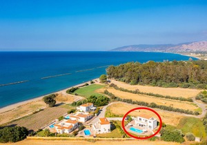 Villa Achilleas Chrystalla: Large Private Pool, Sea Views, A/C, WiFi
