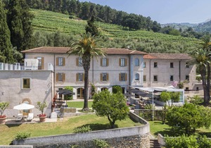 Villa Alberico Suite M 4pax, With A/c, Wifi, Shared Pool, Near Beach Clubs