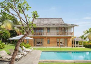 Villa Alea by Villa Finder