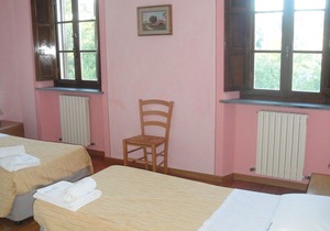 Villa Alexia Tuscany (entire house with private garden and pool)