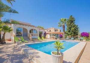 Villa Almendros 16