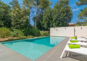 VILLA ALZINA