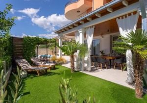 Villa ANITA with private pool, gym, 6 bedrooms, sea view
