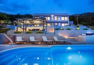 Villa Blue Hill