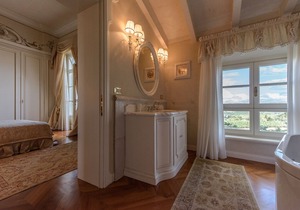 Villa Botinaccio with swimming pool