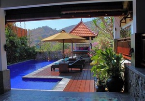 Villa Bukit Malas 4, 4 Bedroom Villa and Pool