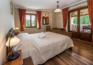 Villa Catarina with Beautiful and Spacious Garden and Pool