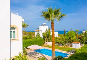 Villa Chrysanthemum