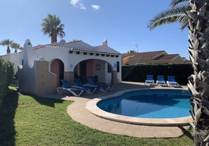 Villa Clariana: Large Private Pool, A/C, WiFi