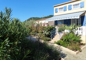 Villa Climatisée Dans Village de Vacances en Provence - Clos des Oliviers