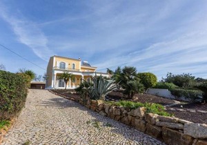 Villa Coelho by Trip2Portugal
