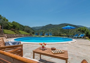 Villa Colombaia 10 - Three Bedroom Villa, Sleeps 10