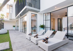 VILLA COMO · Luxury & Indulgence - close to FINNS BEACH CLUB. Sleep 10 pax, brand new and modern villa in a great location!