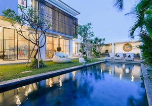 VILLA COMO · Luxury & Indulgence - close to FINNS BEACH CLUB. Sleep 10 pax, brand new and modern villa in a great location!