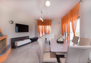 Villa Danae 2, 3-Bedroom Villas with Pool