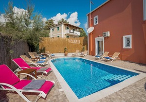 Villa Danae 2, 3-Bedroom Villas with Pool