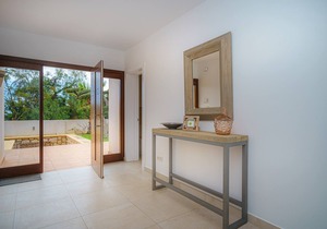 Villa del Maestro is a luxury villa in quiet residence close to golf