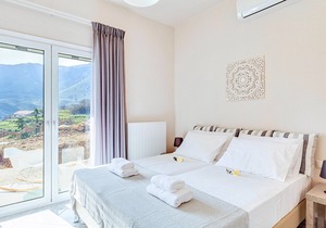 Villa Di Giorgio | Private Heated Pool