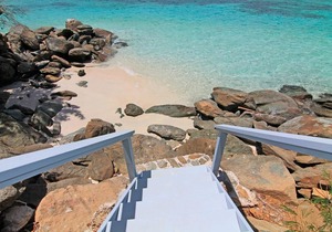Villa Eau Claire - Magens Bay Affordable Beachfront Villa