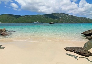 Villa Eau Claire - Magens Bay Affordable Beachfront Villa
