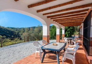 Villa El Terral Riogordo by Ruralidays