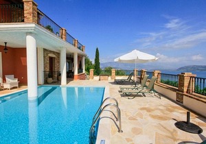 Villa Emilios: Large Private Pool, Sea Views, A/C, WiFi