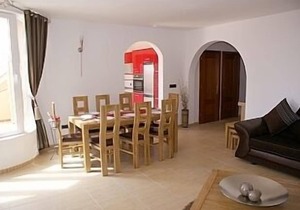 Villa 4 Bedroom 2 X En Suite And Bedroom 4 has it's own toilet 10 metre H/pool