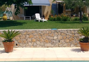 Villa for 8-private pool-4 air-conditioned bedrooms-2 bathrooms- GOLF 3mn away