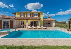 Villa Gardenia with pool