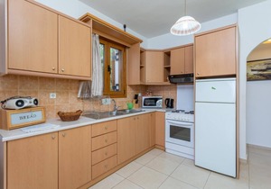 Villa Garifallia - Three Bedroom Villa, Sleeps 6