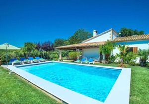 Villa Geranios by Villa Plus