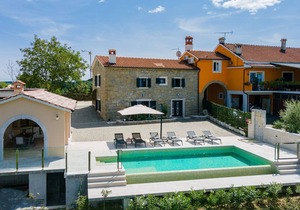 Villa Grazia with heated pool