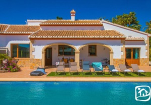 Villa Harmony by Abahana Villas