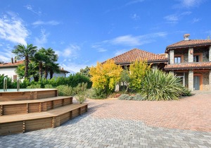 Villa Il Grotto - Three Bedroom Villa, Sleeps 8