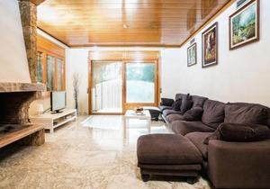 Villa in Bay of Roses with Private Pool