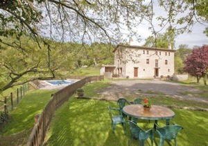 Villa in Casserres Sleeps 15 with Pool