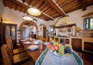 Villa in Cortona with Private Pool