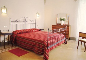 Villa in San Gennaro with 6 bedrooms sleeps 12